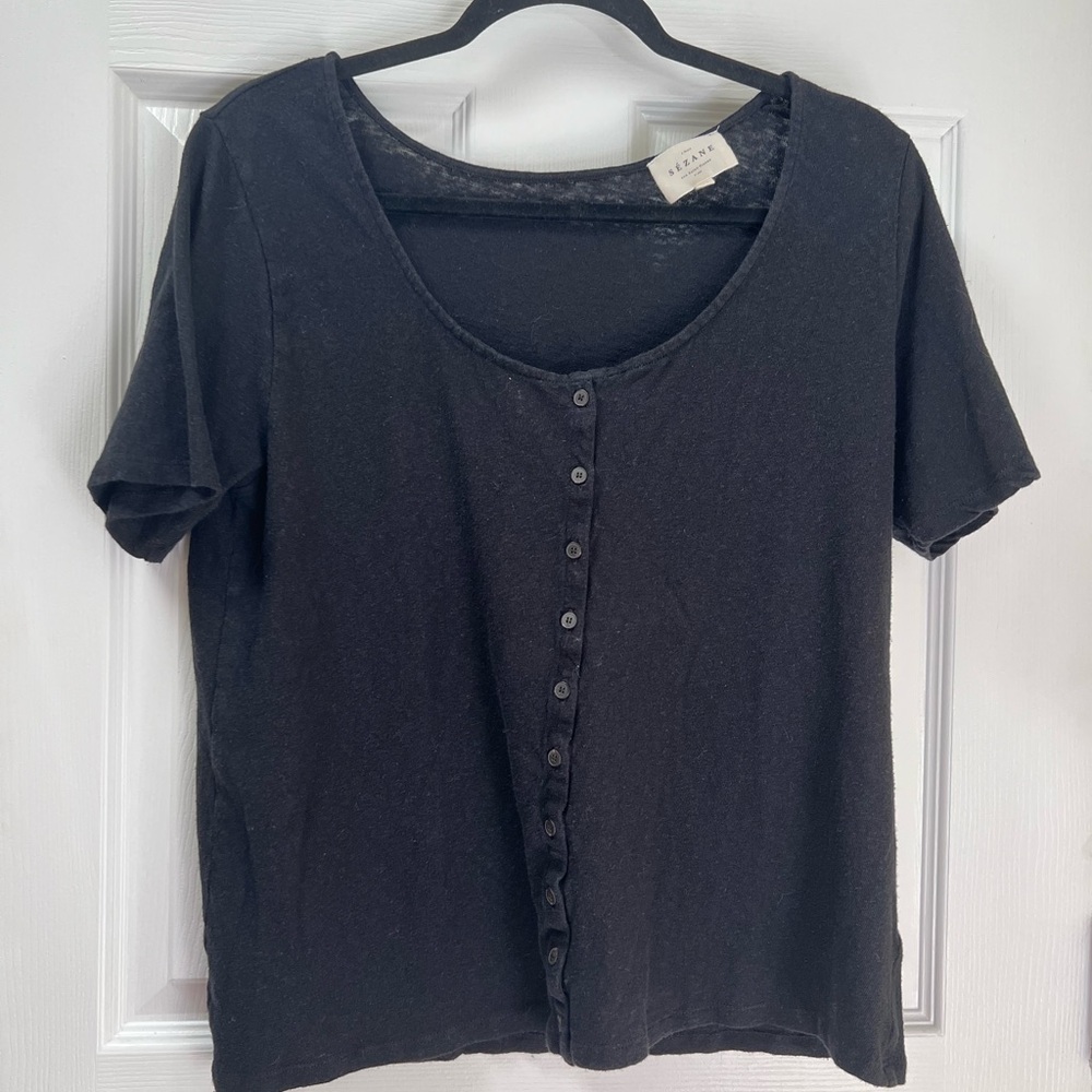 Sezane Paris Button Down Linen Blend Scoop Neck Tee In Black, Size XXL